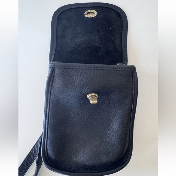 Vintage Coach Classic Black Leather Small Side Pack Turn Lock 9978 - Picture 11 of 15